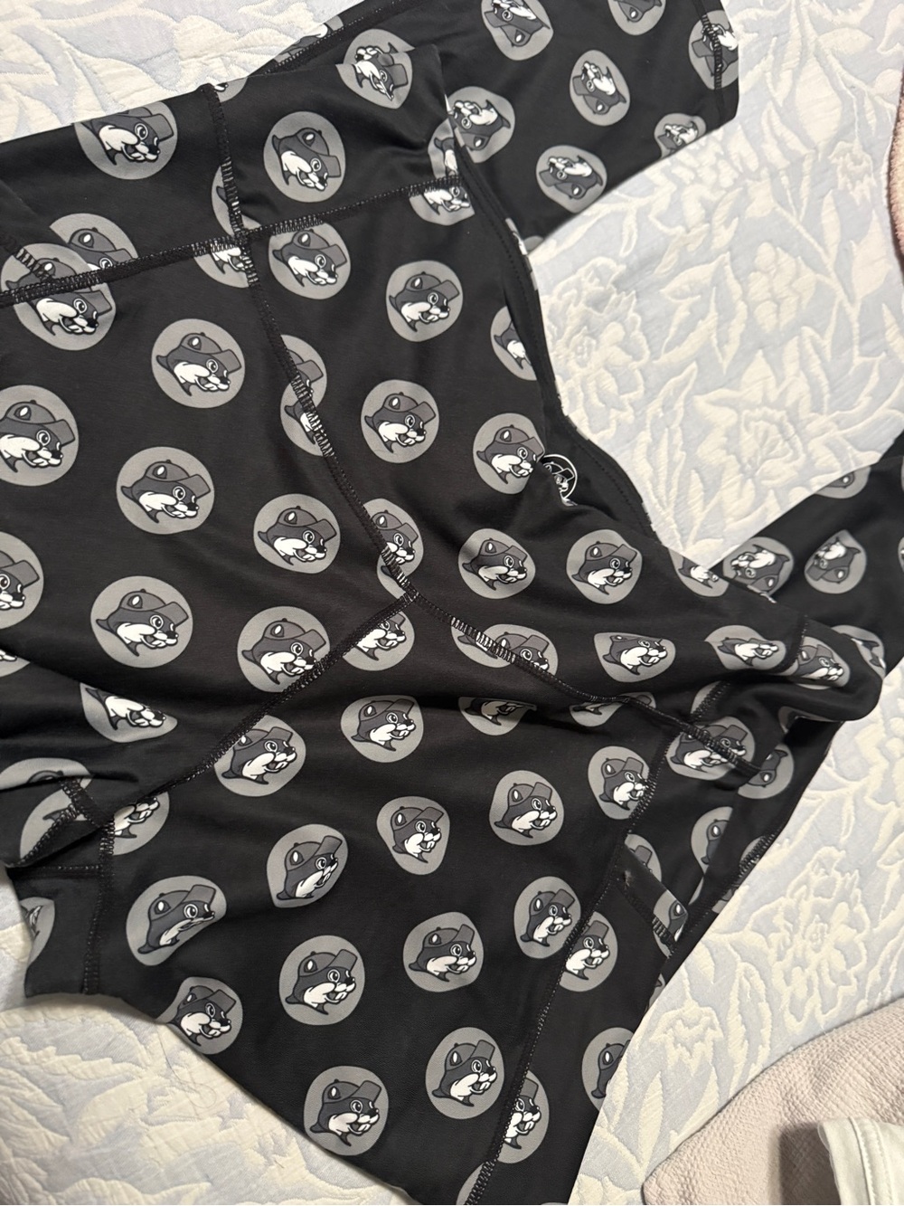 Black Buc-ees Leggings - Picture 1 of 3